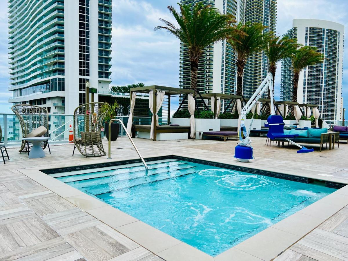 Hyde Beach House - Luxury 2-Bedroom - Gorgeous View - Resort Amenities - Rooftop Pool - Hot Tub - Tennis Court - Minutes To The Ocean 할리우드 외부 사진
